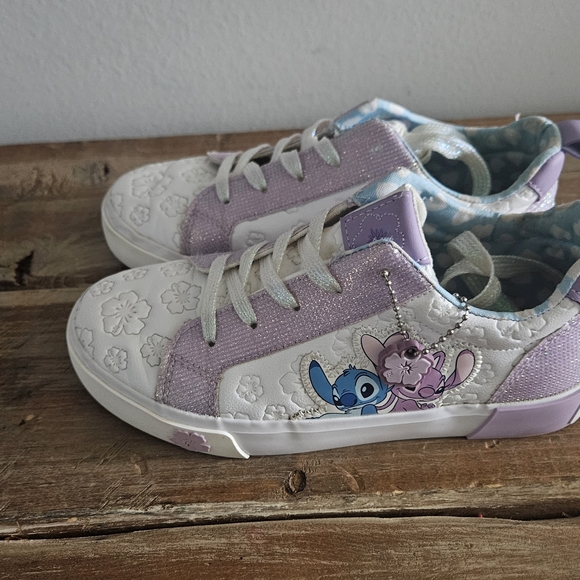 Ground Up Other - Girls Stitch Sneakers White/lavender